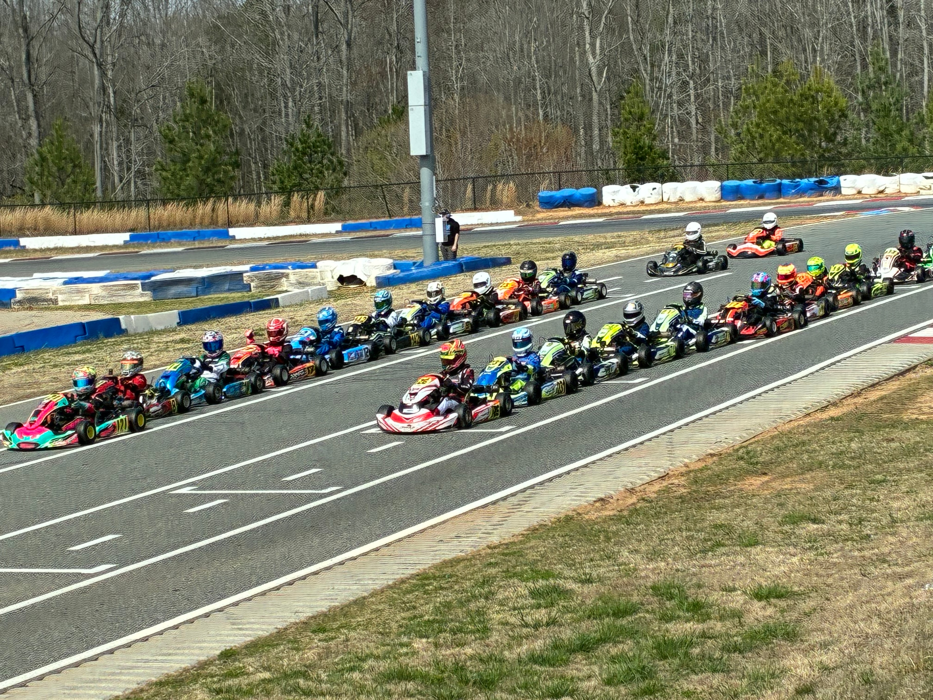 Large pack race — outdoor track